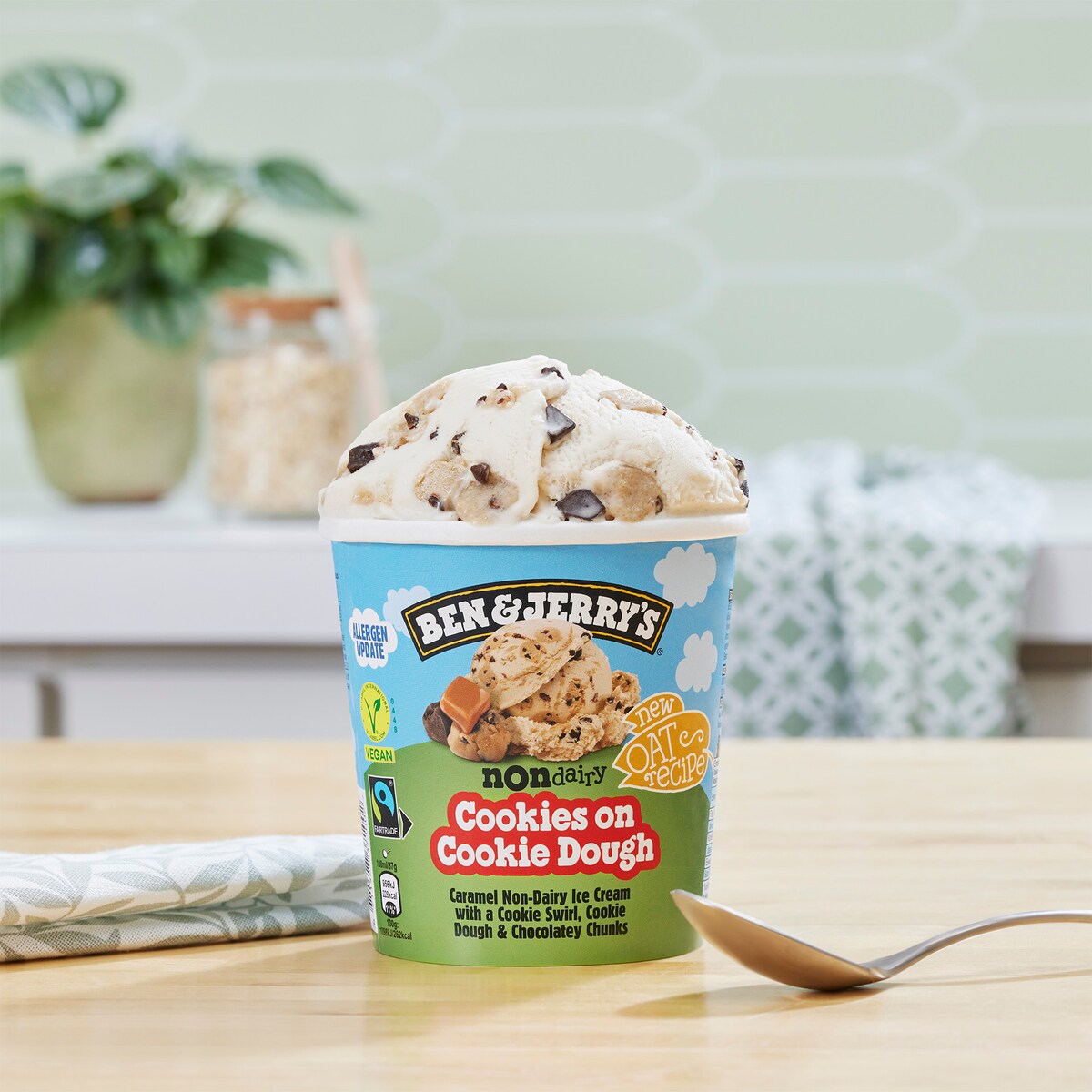 Cookies on Cookie Dough Non-Dairy - Pint 2 / 7